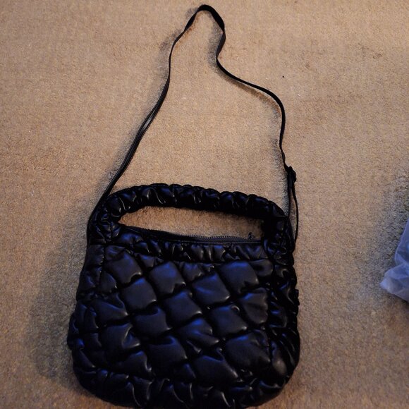 BLACK BAGS.CROSS BODY STRAPS. - Picture 1 of 1